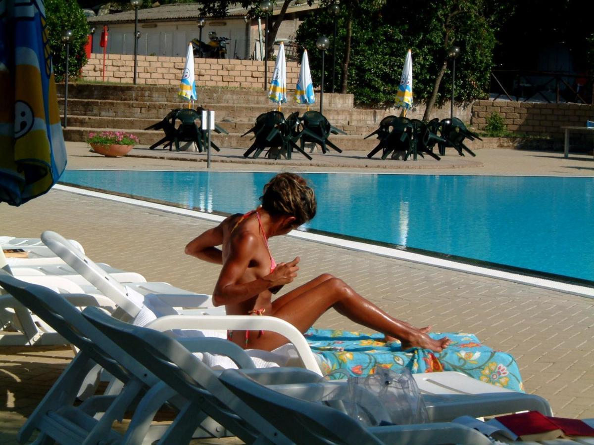 Villaggio Turistico Camping Il Fontino Scarlino Bagian luar foto
