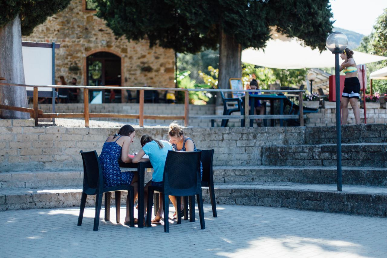 Villaggio Turistico Camping Il Fontino Scarlino Bagian luar foto