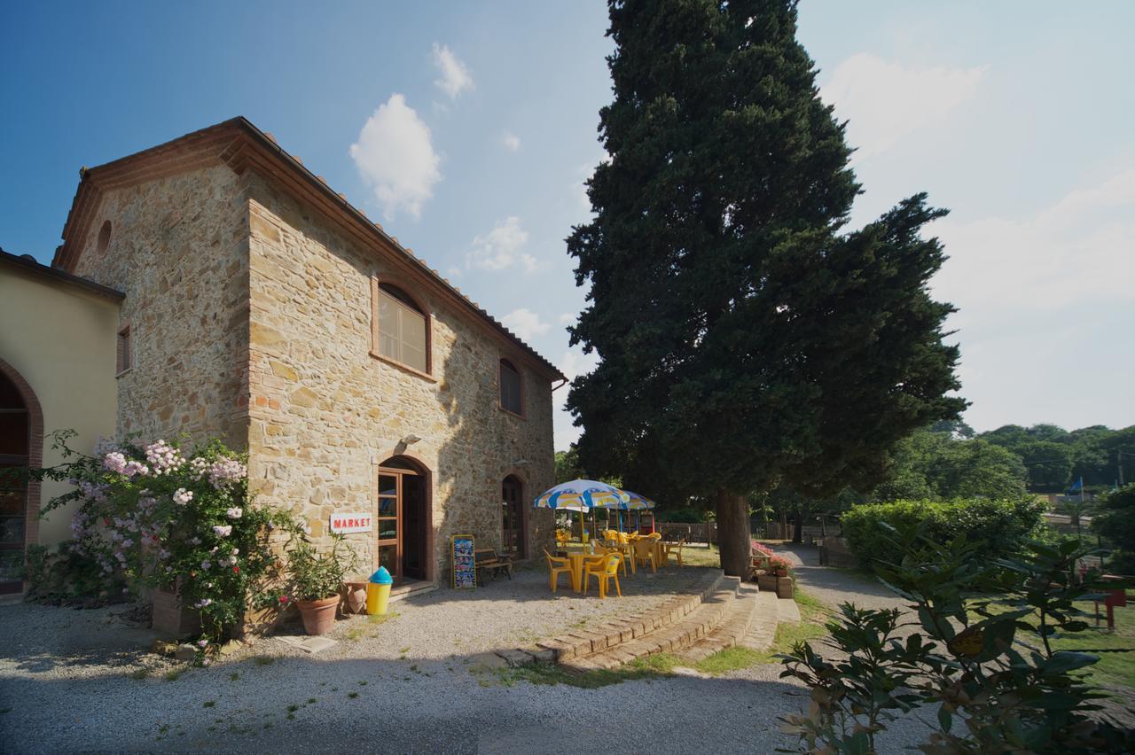 Villaggio Turistico Camping Il Fontino Scarlino Bagian luar foto