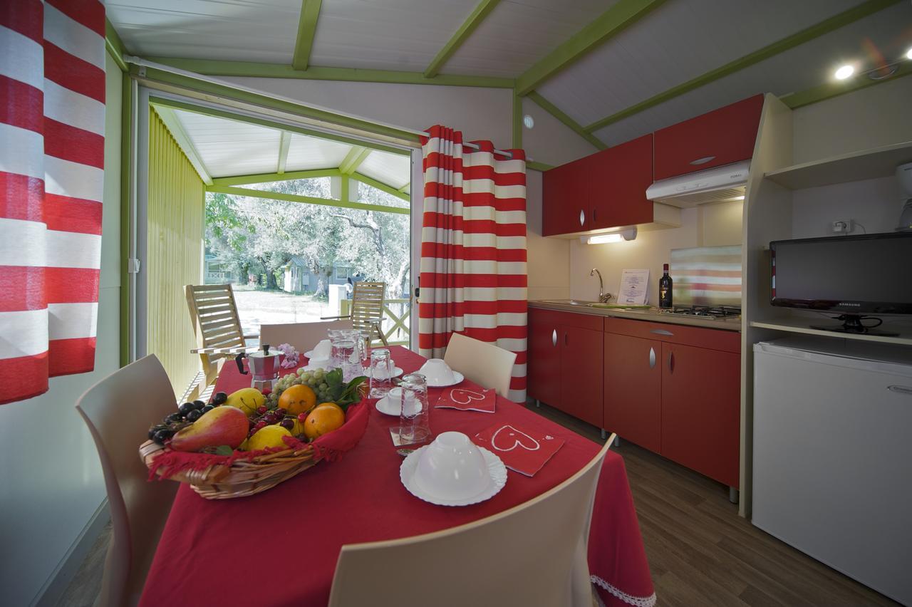 Villaggio Turistico Camping Il Fontino Scarlino Bagian luar foto
